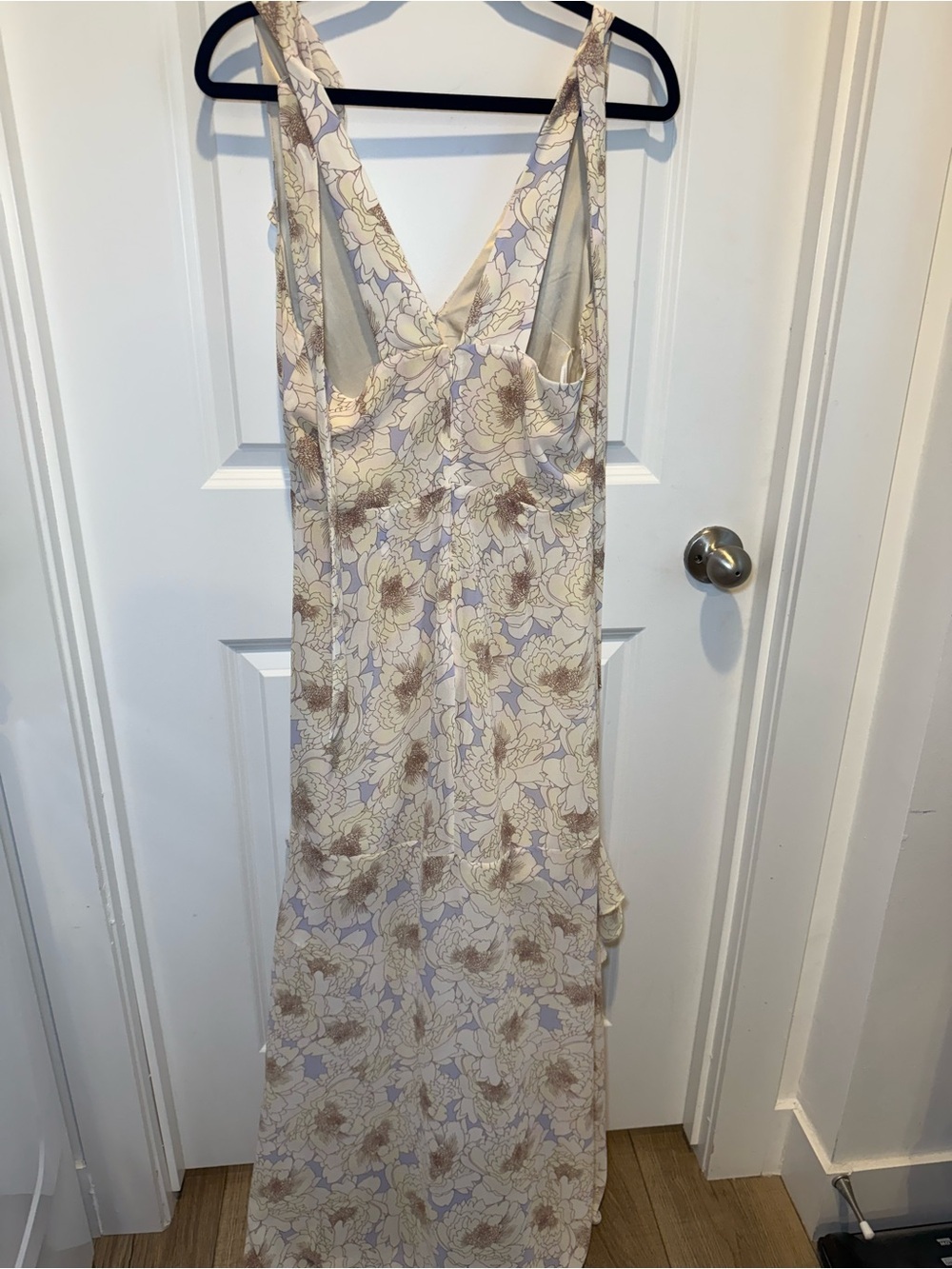Belle Badgley Mischka Floral Ruffle Mermaid Gown Size 6 - Picture 5 of 5